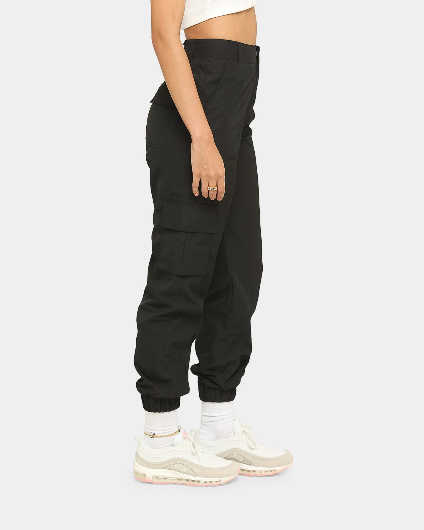 EN ES Women's Classic Cargo Pant Black