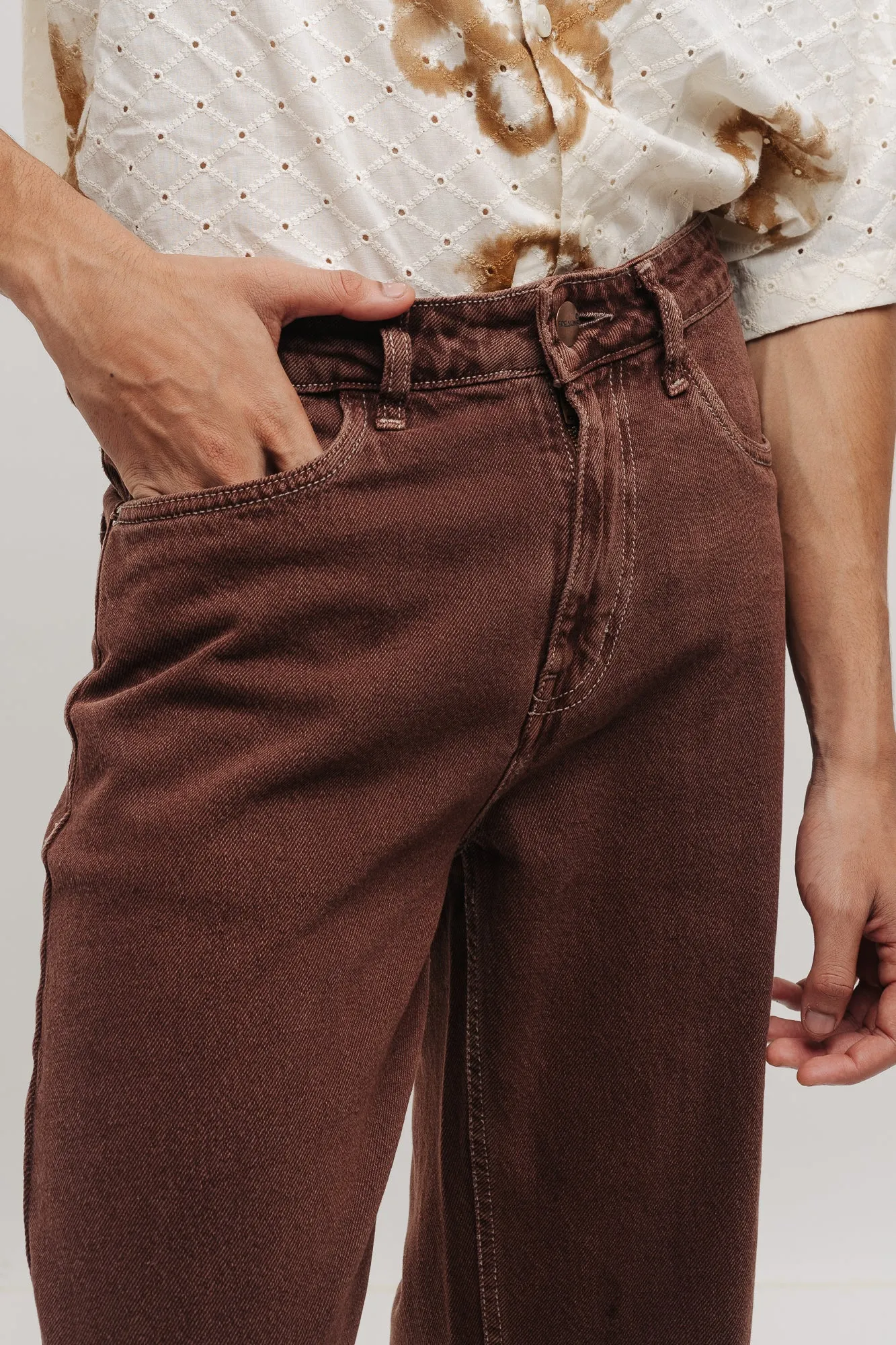 Men's Brown Relaxed Straight Jeans