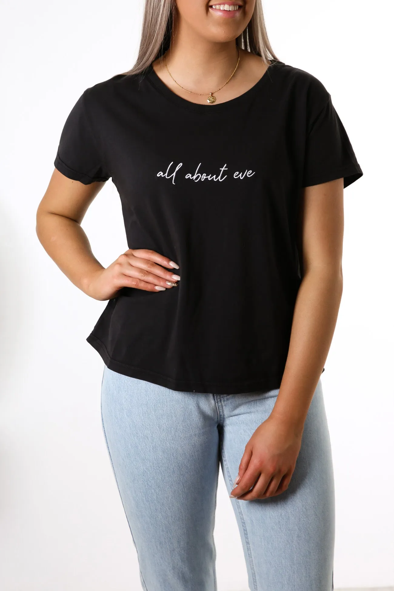 Mika Relaxed Tee Black