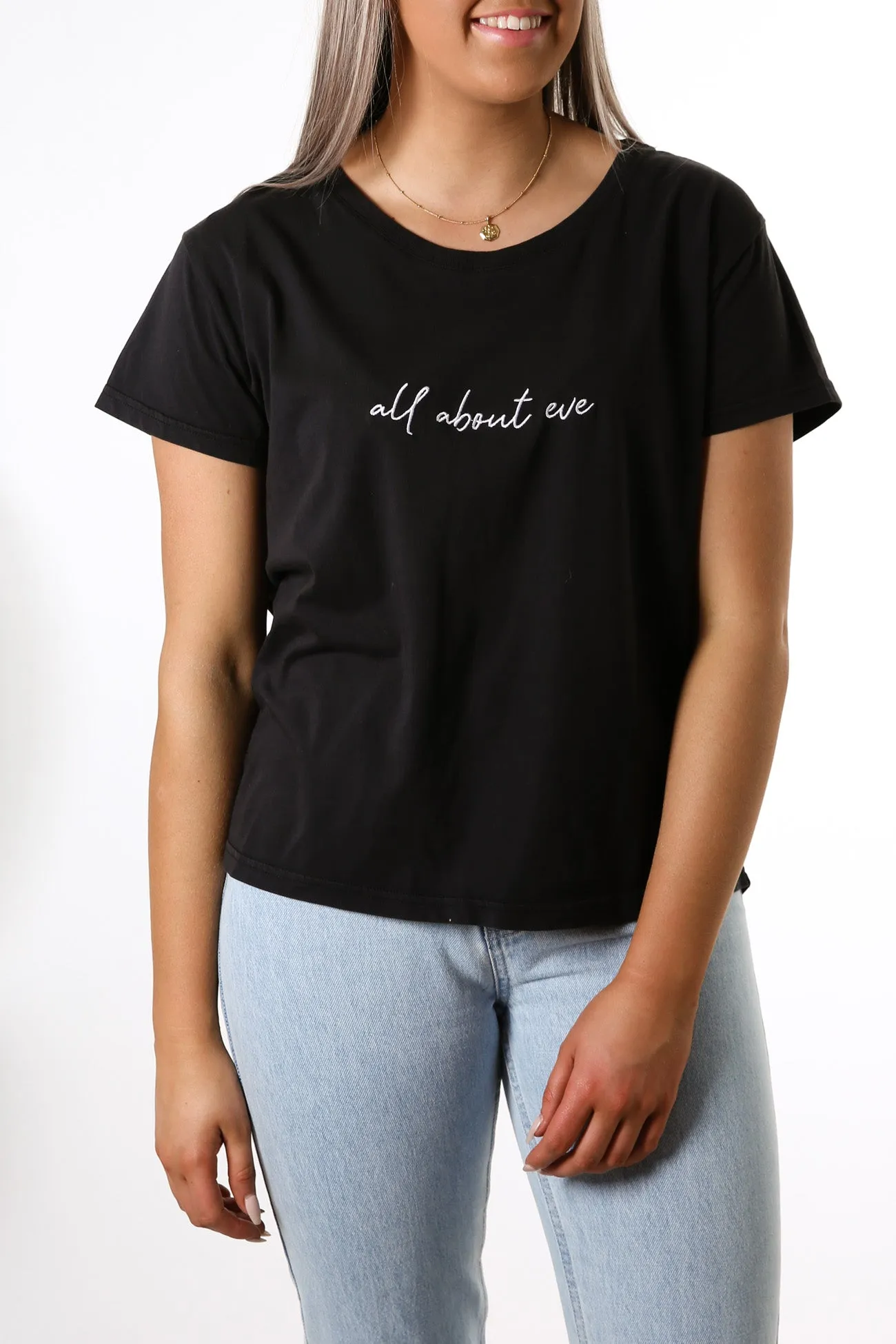 Mika Relaxed Tee Black