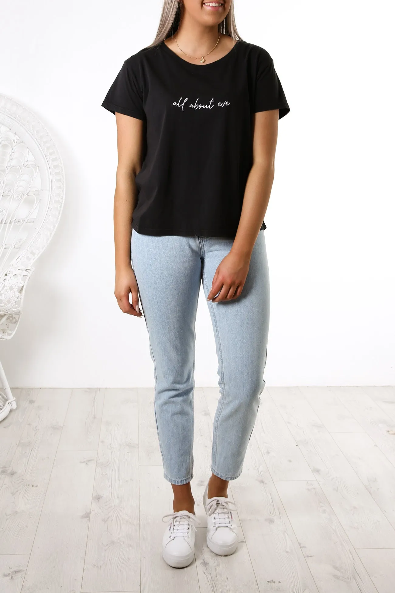 Mika Relaxed Tee Black